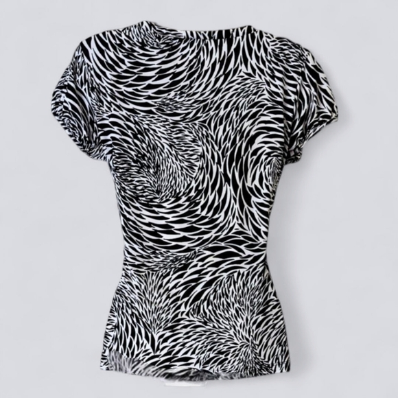 🦓 EUC Zebra Print Short Cap Sleeve Stretchy Top by Worthington - Picture 3 of 10